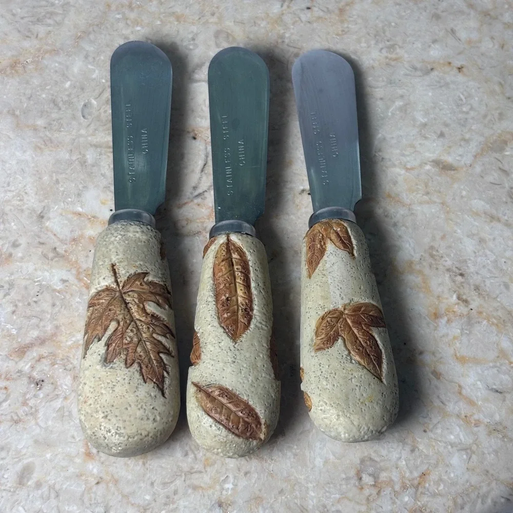 Vintage Butter Spreaders Set of 3 Cream Brown Fall Leaves Resin Handles